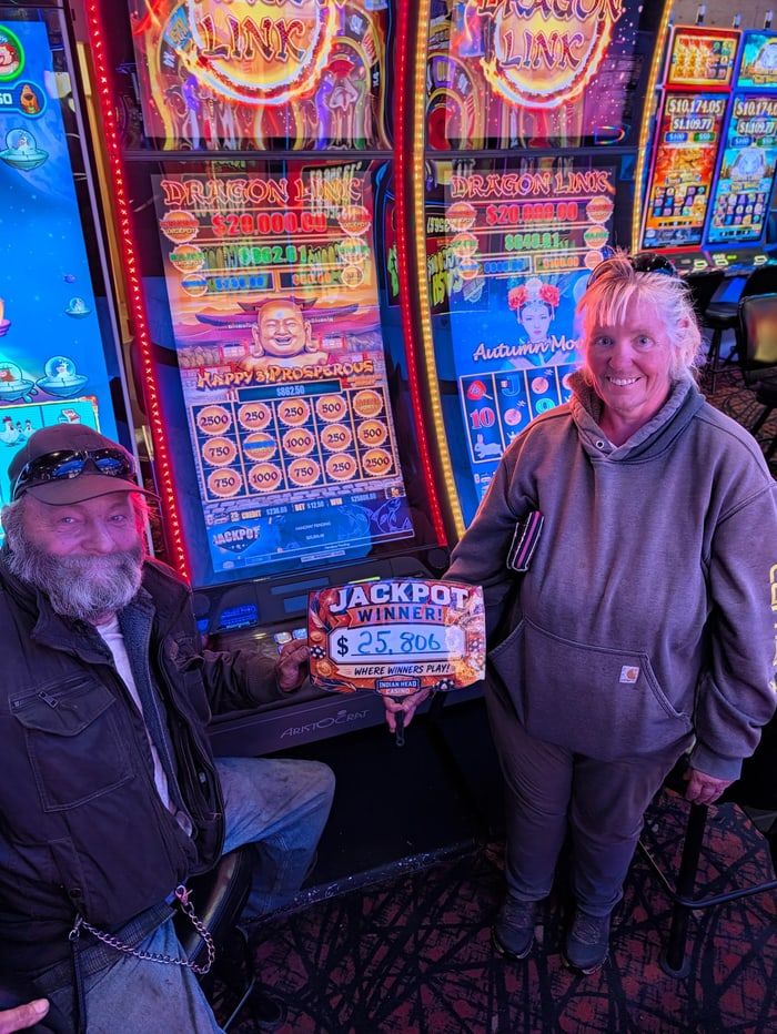 Curtis and Mary celebrating their jackpot win at Indian Head Casino